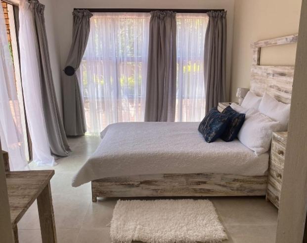 Lime Court Two Apartment Претория Екстериор снимка