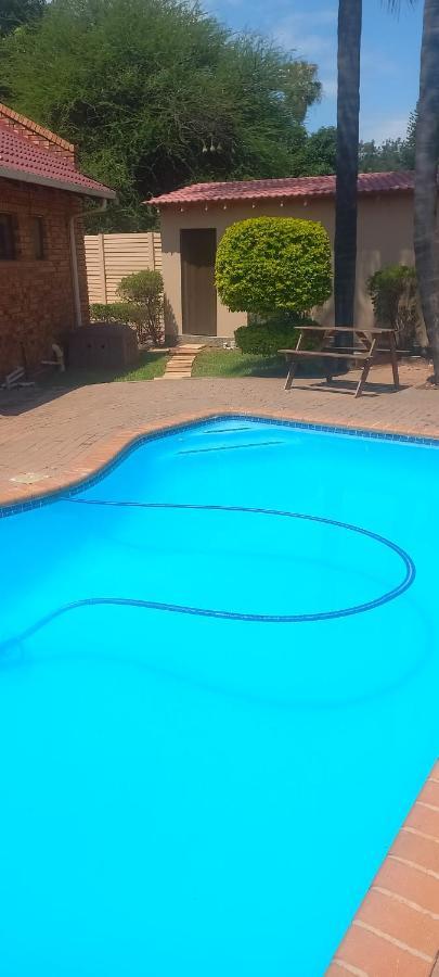 Lime Court Two Apartment Претория Екстериор снимка